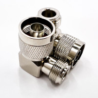 Перехідник N-Type-Male - N-Type-Female (конектор папа - мама) кутовий