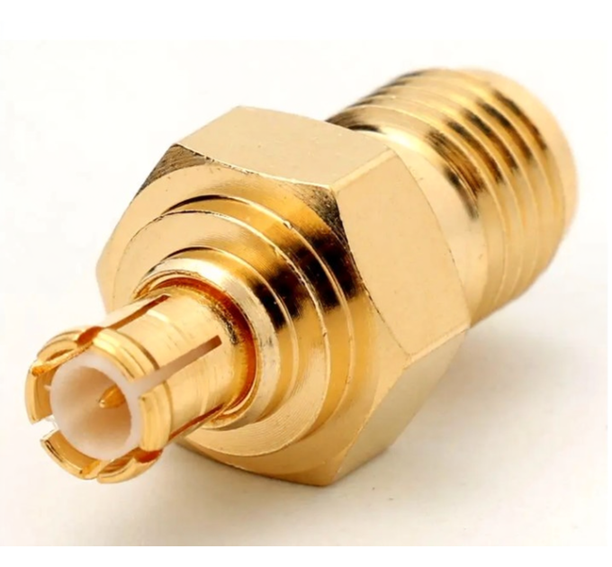 Перехідник гніздо SMA — штекер MCX