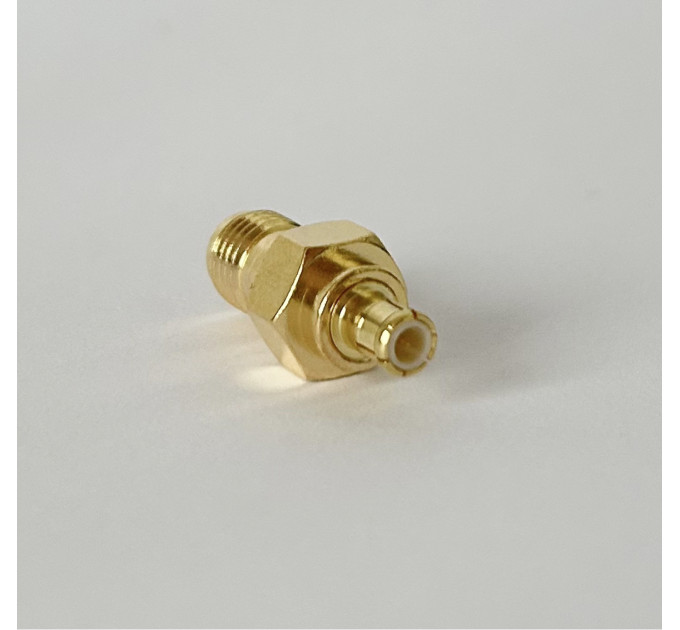 Переходник гнездо SMA - штекер MCX