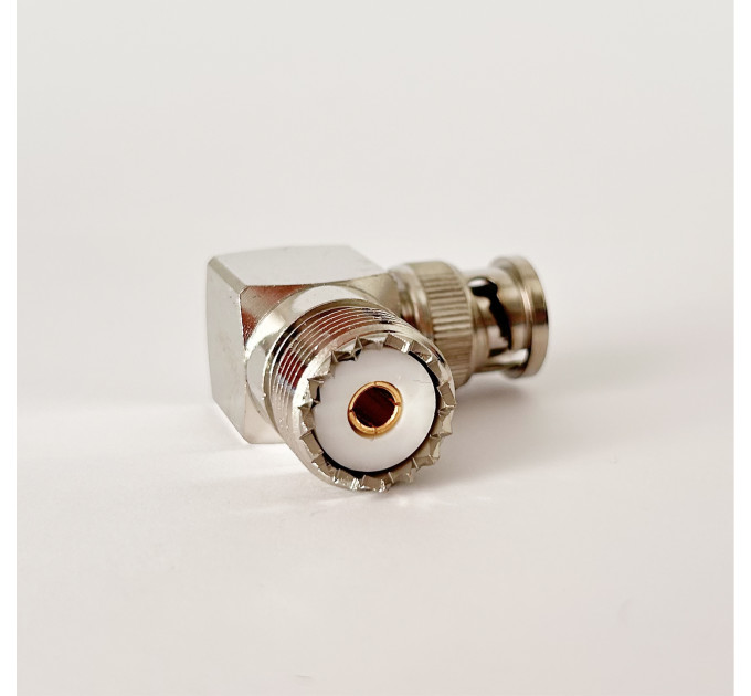 Переходник BNC-Male - UHF-Female 90°(коннектор папа - мама) угловой